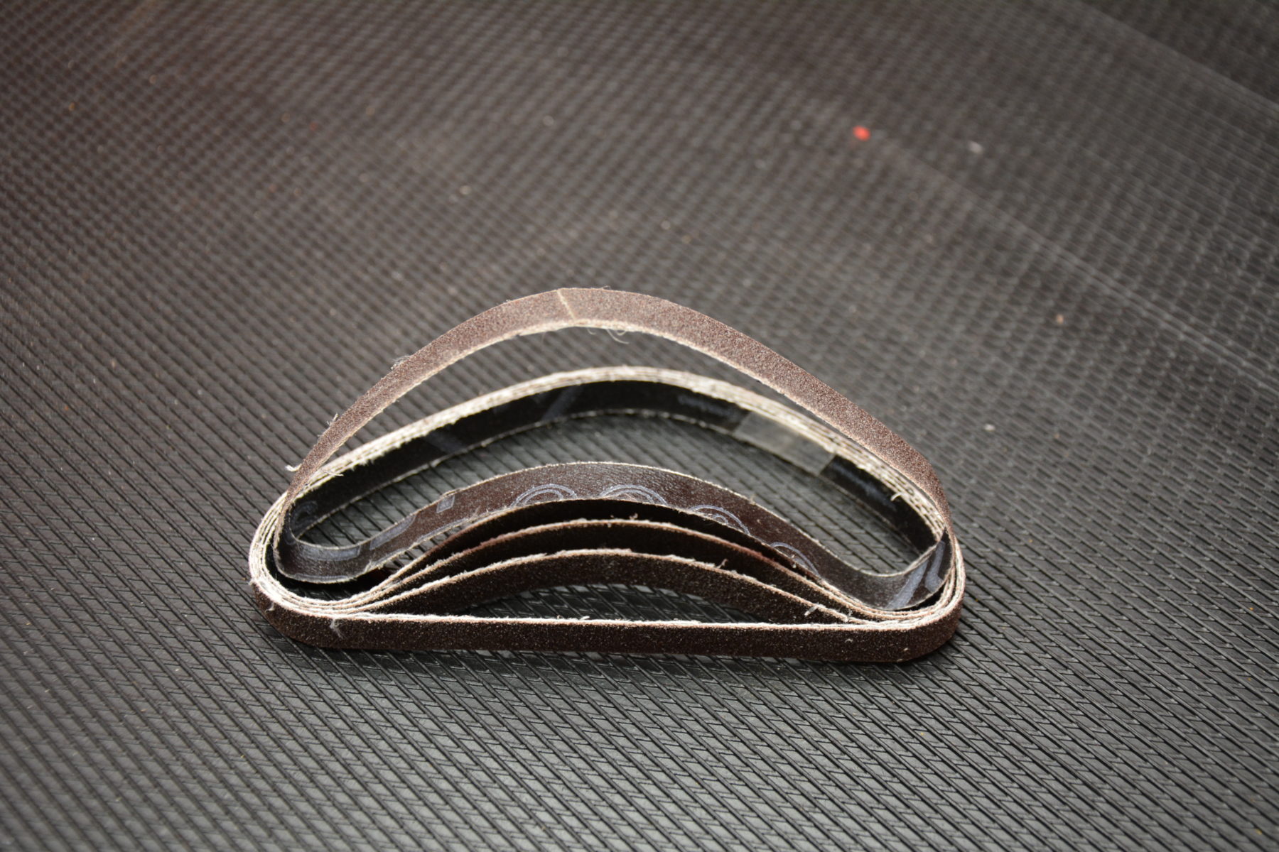Slipebånd 10mm korning 80 5pk