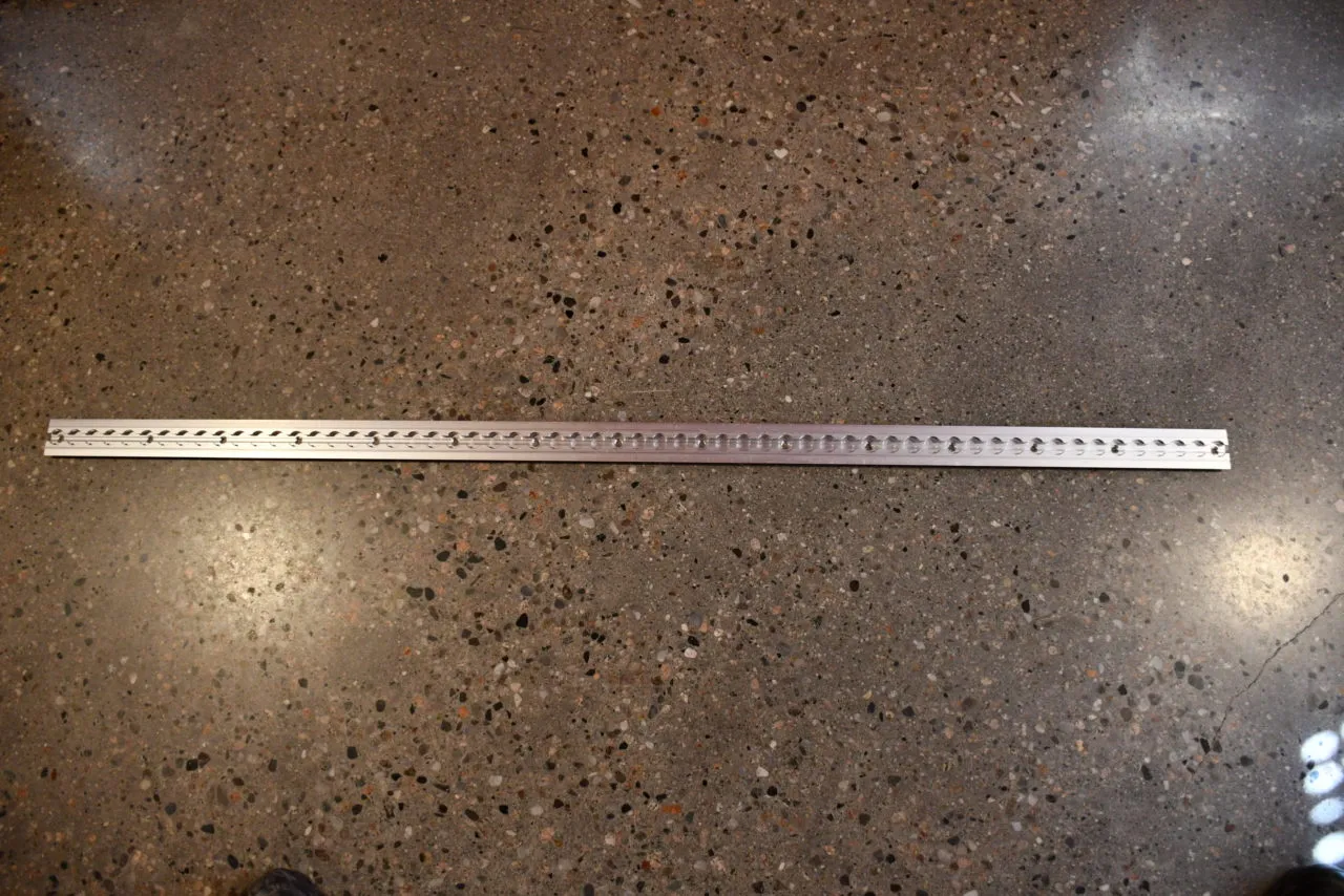 Stroppe skinne til Bilinnredning / Varebil 150CM